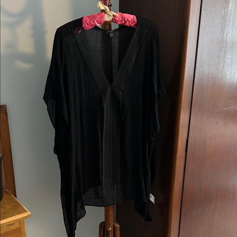 Ann Taylor Black Sheer Swim Coverup Sheer with lace accents
